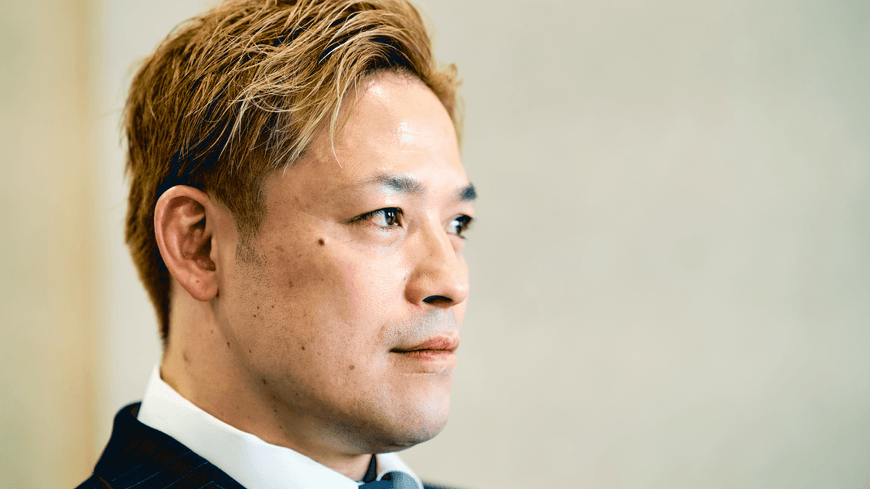 潮崎豪選手 1982年1月21日生まれ。2004年7月24日デビュー直後からヘビー級のホープとして期待され、着実にエースへの階段を上がった。現在、4度目のGHCヘビー級王座戴冠を果たしており、「俺がノアだ!!」と宣言。“I am NOAH”のフレーズが定着している、ノアのエース選手。