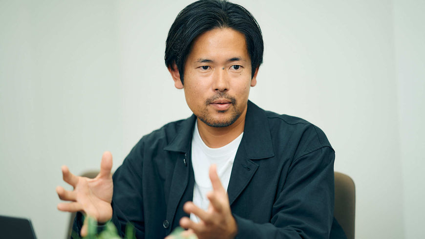    Takayuki Kanbe  &nbsp;&nbsp; Executive Vice President and COO, Prism Partner Inc.   
 Seconded from CyberAgent, he is an expert in internet advertising and digital marketing. At Prism Partner, he is devoted to creating value through new advertising solutions. 