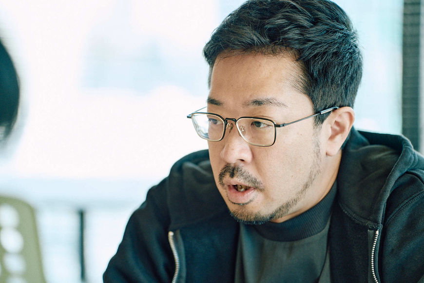    Masaki Sumiyoshi  &nbsp;&nbsp; Director, Digital Marketing Department, ANA X Inc.   
 He spearheaded the launch of a digital advertising business as a new project, leveraging the ANA Group's data assets in response to the pandemic. He leads the project as the overall business manager for this collaboration. 