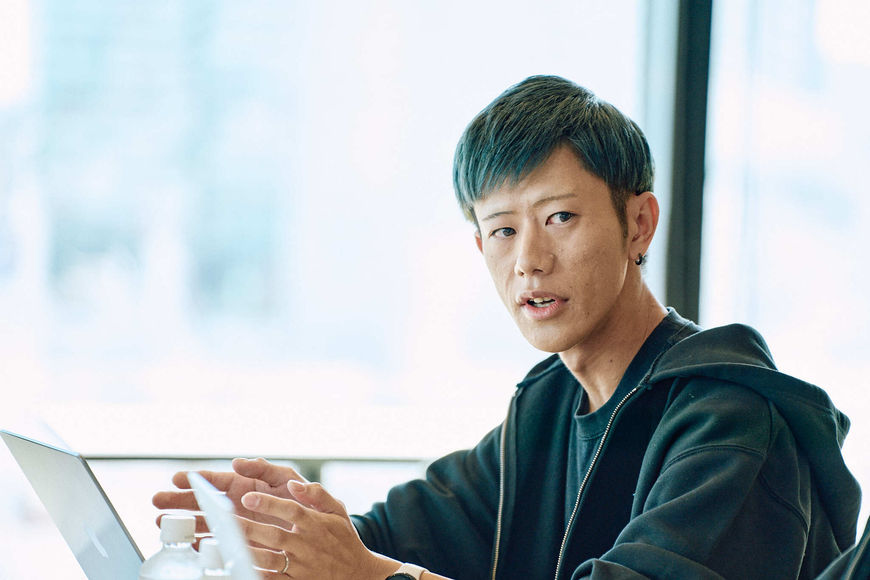    Keisuke Mori  &nbsp;&nbsp; Development Manager, Mobility Division, Collaborative DX Company, CyberAgent, Inc.   
 He joined CyberAgent as a new graduate in 2021. He serves as the development team leader for this collaboration. Leveraging the expertise in ad technology, he leads product development. He is also deeply involved in engineer recruitment and development for ANA X. 