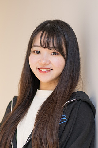 東原 佳子
